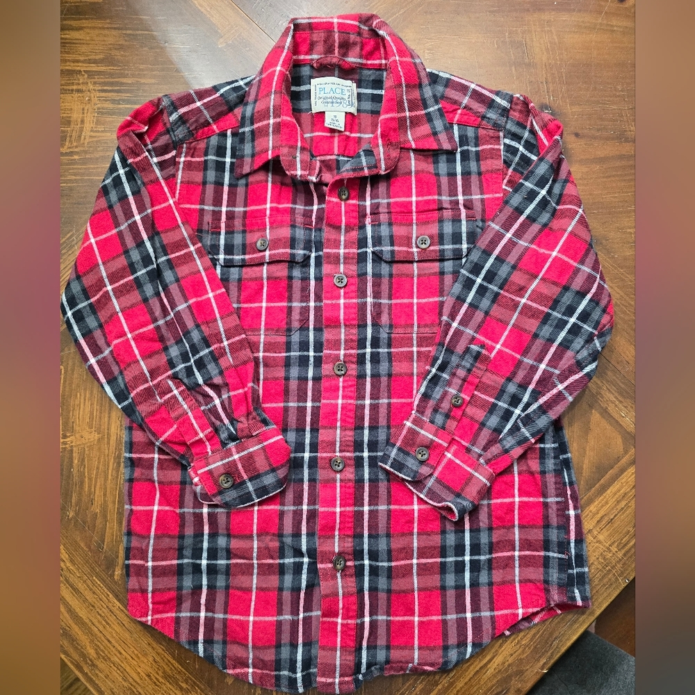 Boys red flannel size S 4/5